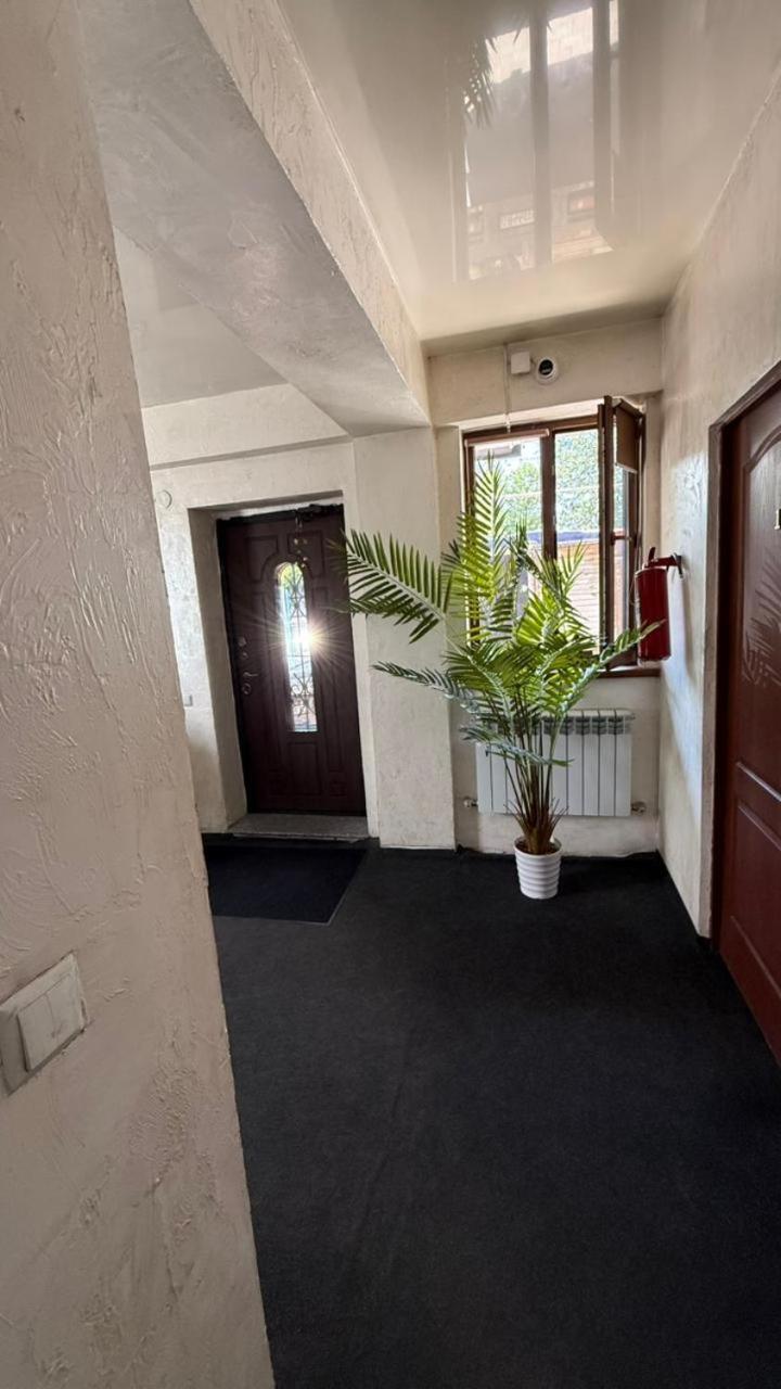 Пана Almaty Exterior foto